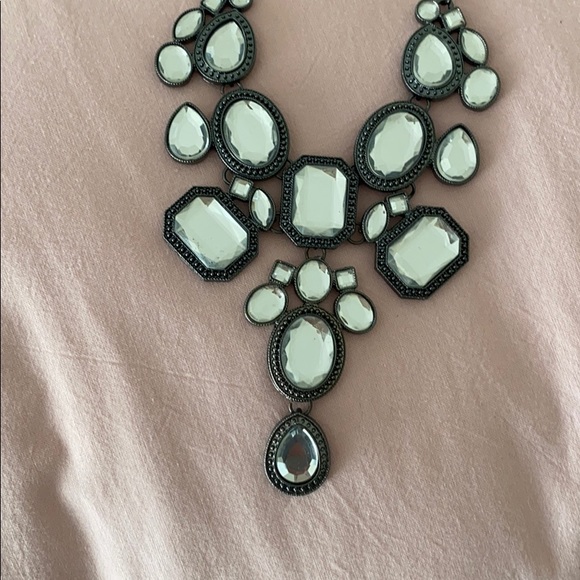 Statement necklace - Picture 4 of 4